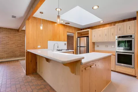 Kitchen - 7856 45th Pl, Lyons, IL 60534 photo 2 of 4