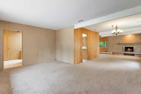Living - 7856 45th Pl, Lyons, IL 60534 photo 4 of 6