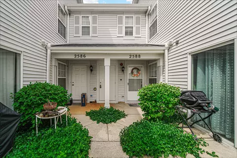 Exterior - Undisclosed, Aurora, IL 60503 photo 2 of 5