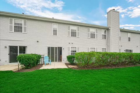 Exterior - Undisclosed, Aurora, IL 60503 photo 3 of 5
