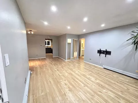 Living - 9358 Golf Rd #3B, Des Plaines, IL 60016 photo 2 of 7