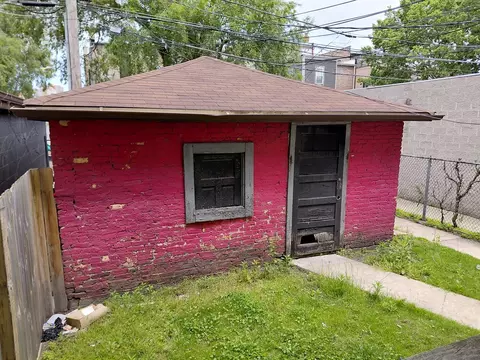 Exterior - 432 E 45th Pl, Chicago, IL 60653 photo 3 of 3