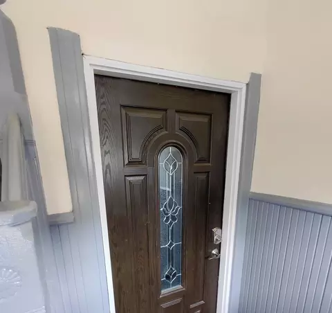Entry Way - 432 E 45th Pl, Chicago, IL 60653 photo 1 of 4