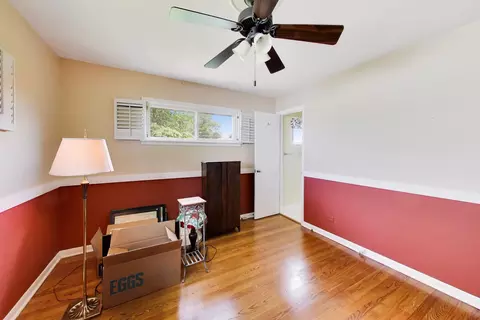 Bedroom - 1081 Willson Dr, Des Plaines, IL 60016 photo 1 of 5