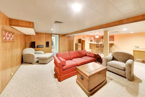 Living - 1081 Willson Dr, Des Plaines, IL 60016 photo 2 of 2