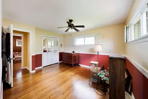 Other - 1081 Willson Dr, Des Plaines, IL 60016 photo 4 of 12