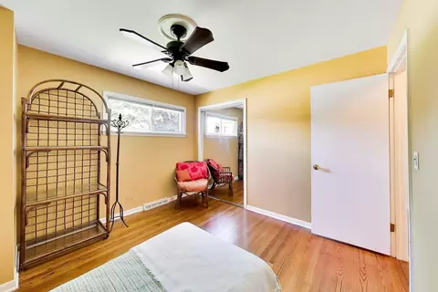 Bedroom - 1081 Willson Dr, Des Plaines, IL 60016 photo 3 of 5