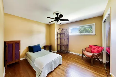 Bedroom - 1081 Willson Dr, Des Plaines, IL 60016 photo 2 of 5
