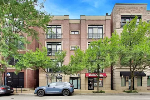 2242 W Belmont Ave #4E, Chicago, IL 60618