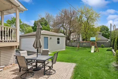 Exterior - 402 Crescent St, Wheaton, IL 60187 photo 4 of 5