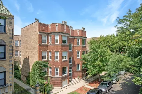 6816 N Lakewood Ave #2, Chicago, IL 60626