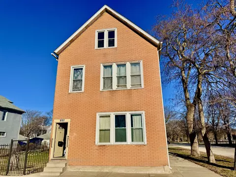 8757 S Marquette Ave, Chicago, IL 60617