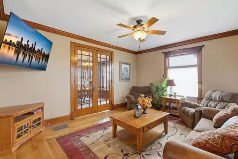Living - 973 E 2500 North Rd, Ashkum, IL 60911 photo 1 of 2