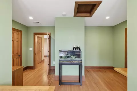 Entry Way - 973 E 2500 North Rd, Ashkum, IL 60911 photo 5 of 6