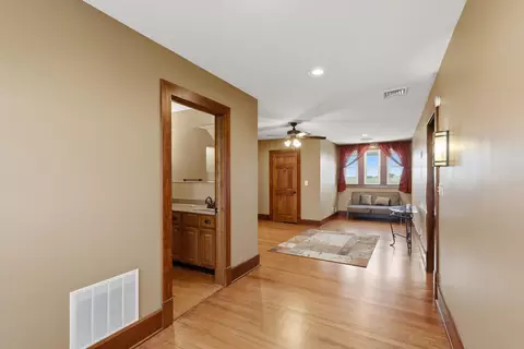 Entry Way - 973 E 2500 North Rd, Ashkum, IL 60911 photo 6 of 6