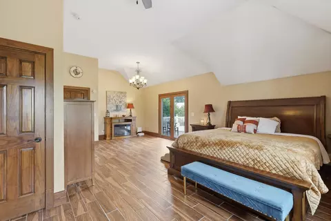 Bedroom - 973 E 2500 North Rd, Ashkum, IL 60911 photo 1 of 4