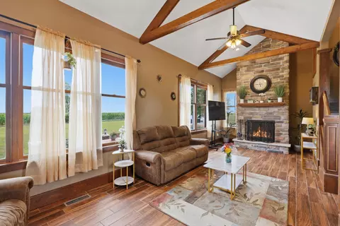 Living - 973 E 2500 North Rd, Ashkum, IL 60911 photo 2 of 2
