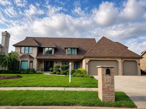 42 Founders Pointe North Dr, Bloomingdale, IL 60108