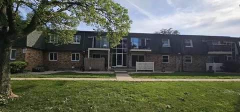 9958 S 84th Ter #206, Palos Hills, IL 60465