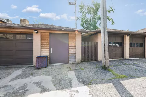 Exterior - 13 High Rd, Cary, IL 60013 photo 3 of 5
