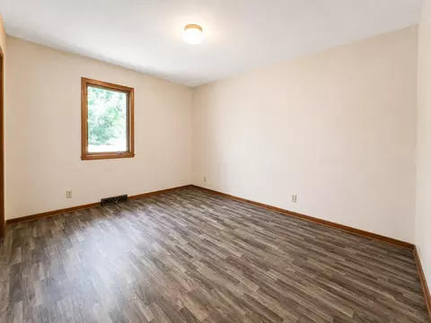 Bedroom - 6615 W Gate Ct, Roscoe, IL 61073 photo 6 of 6