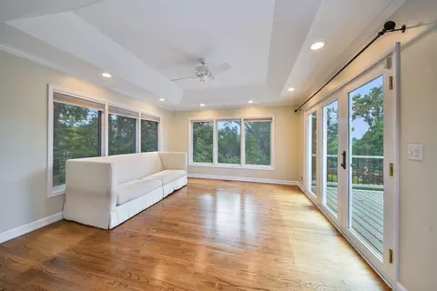 Living - 2230 Barger Ct, Wheaton, IL 60189 photo 2 of 9