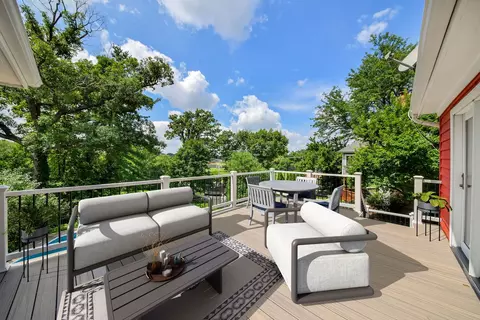 Exterior - 2230 Barger Ct, Wheaton, IL 60189 photo 2 of 8