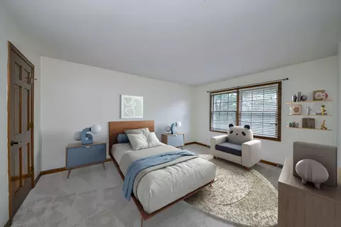 Bedroom - 2230 Barger Ct, Wheaton, IL 60189 photo 3 of 5