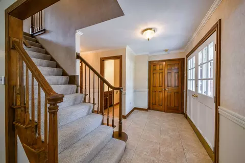 Entry Way - 2230 Barger Ct, Wheaton, IL 60189 photo 1 of 2