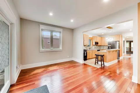Living - 2908 W Pershing Rd, Chicago, IL 60632 photo 2 of 5