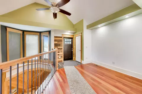 Entry Way - 2908 W Pershing Rd, Chicago, IL 60632 photo 3 of 4