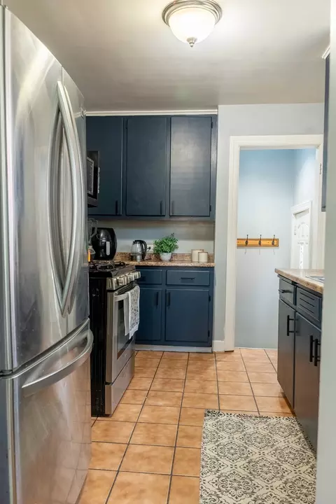 Kitchen - 2116 S 20th Ave, Broadview, IL 60155 photo 1 of 4