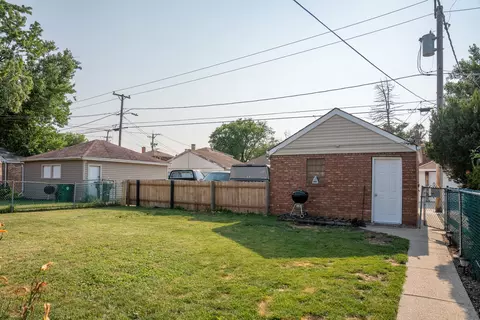 Exterior - 2116 S 20th Ave, Broadview, IL 60155 photo 1 of 6