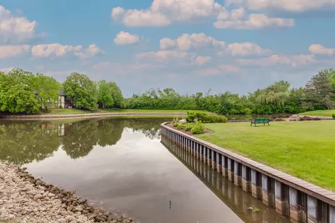 View/Area - 1500 Harbour Dr #4Q, Wheeling, IL 60090 photo 1 of 3