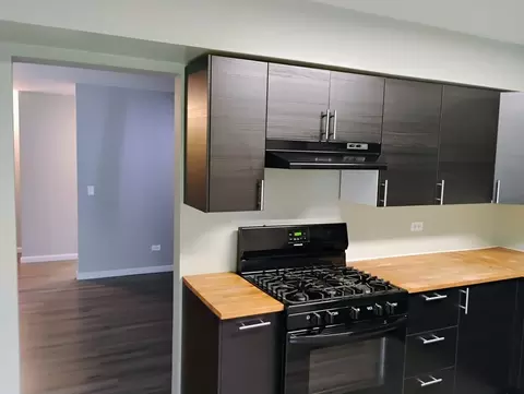 Kitchen - 1575 Sandpebble Dr #342, Wheeling, IL 60090 photo 1 of 2
