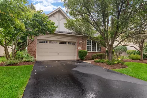 809 Colchester Dr, Oswego, IL 60543