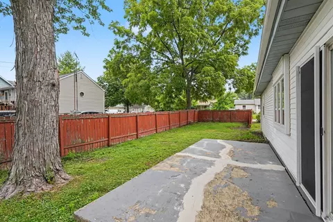Exterior - 2104 Webb St, Crest Hill, IL 60403 photo 1 of 1