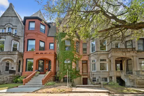 Exterior - 835 E Drexel Sq, Chicago, IL 60615 photo 3 of 8