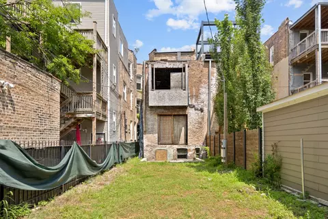 Exterior - 835 E Drexel Sq, Chicago, IL 60615 photo 5 of 8