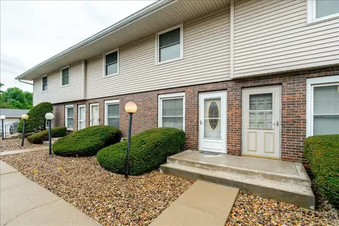 Other - 103 S Towanda Ave #4, Normal, IL 61761 photo 3 of 7