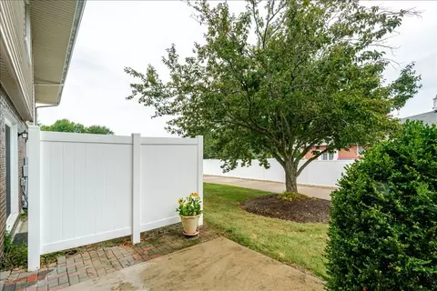 Exterior - 103 S Towanda Ave #4, Normal, IL 61761 photo 2 of 6