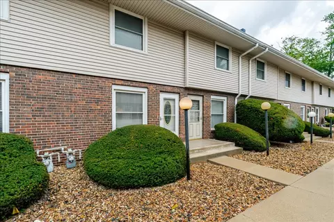 Other - 103 S Towanda Ave #4, Normal, IL 61761 photo 2 of 7