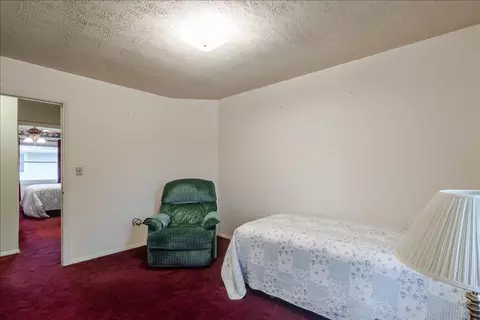 Bedroom - 103 S Towanda Ave #4, Normal, IL 61761 photo 2 of 4