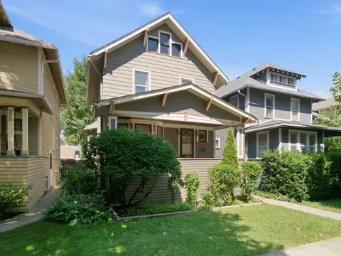 937 Wenonah Ave, Oak Park, IL 60304