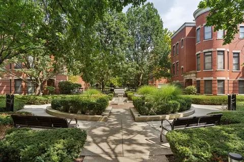 Exterior - 1500 S Halsted St #2A, Chicago, IL 60607 photo 4 of 6