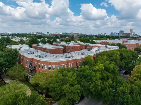 View/Area - 1500 S Halsted St #2A, Chicago, IL 60607 photo 2 of 6