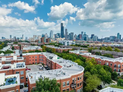 View/Area - 1500 S Halsted St #2A, Chicago, IL 60607 photo 1 of 6