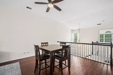 Dining - 22 Cloverdale Ct #22, Algonquin, IL 60102 photo 2 of 2