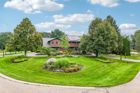 10 Elm St, Hawthorn Woods, IL 60047