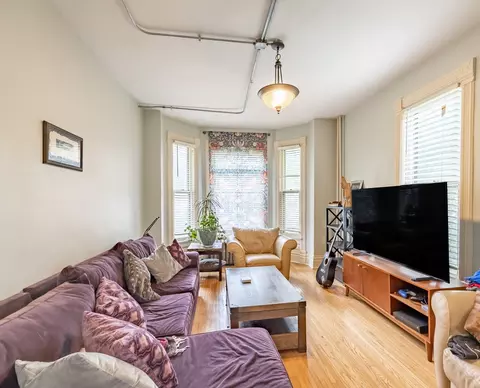 Living - 358 Bent St, Elgin, IL 60120 photo 1 of 5